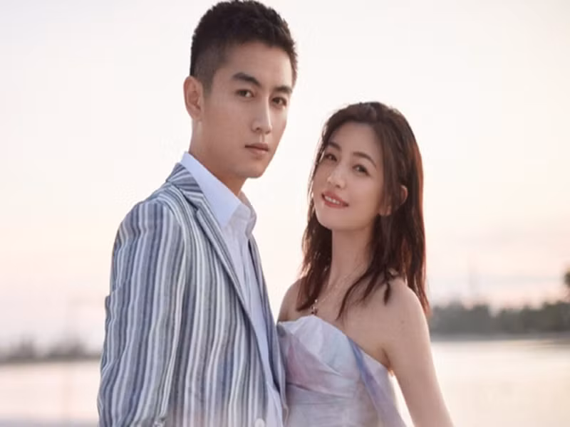 Trần Nghiên Hy đáp trả tin đồn ly hôn Trần Hiểu : "Hôn nhân là chuyện của 2 chúng tôi. Chỉ cần 2 chúng tôi tốt là được, không cần để ý đến chuyện người khác". Ảnh: Saostar