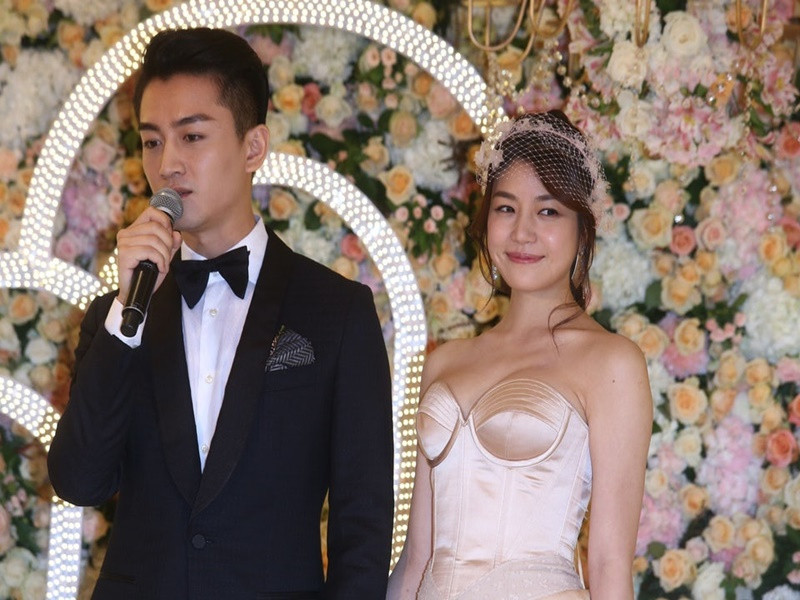 Tháng 1/2022, trên truyền thông, Trần Nghiên Hy tiết lộ Trần Hiểu thường massage cho vợ, giúp cô chăm con, dọn dẹp nhà cửa và nấu ăn. Ảnh: Zing