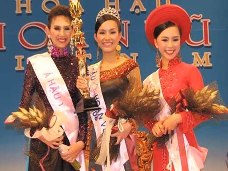 Dan my nhan buoc ra tu Hoa hau Hoan vu Viet Nam gio ra sao?