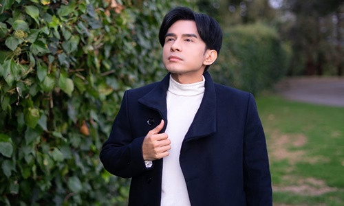 Toan canh on ao Dan Truong bi to hat 2 ca khuc khong xin phep