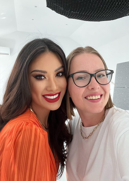 Sự thân thiện giúp Kim Duyên ghi điểm trong mắt khán giả. Ảnh: Miss Supranational - Vietnam