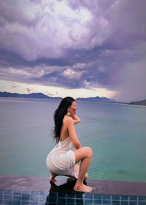 Số đo vòng ba của Trà Ngọc Hằng tăng từ 94cm đến 117cm. Bà mẹ một con cho biết, đây là lợi thế hình thể đẹp tự nhiên, không bơm vá.