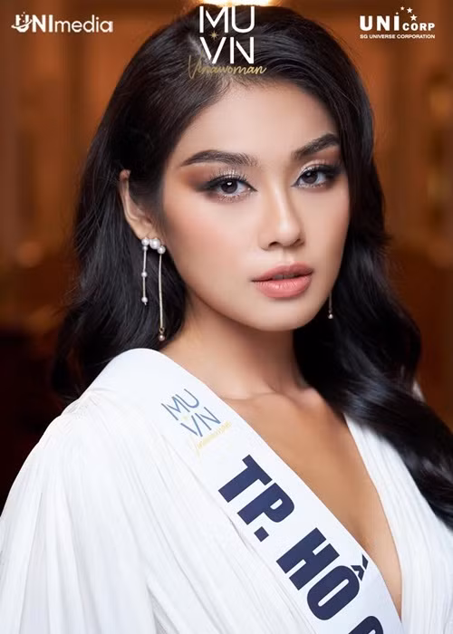 Lê Thảo Nhi là thí sinh Hoa hậu Hoàn vũ Việt Nam 2022 gây chú ý khi mới tham gia cuộc thi. Cô sẽ là đối thủ đáng gờm trong bán kết diễn ra vào ngày 21/6.