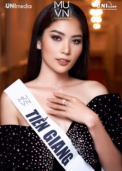 Nguyễn Thị Lệ Nam từng lọt top 10 cuộc thi The Face 2018, đoạt giải quán quân cuộc thi Người mẫu thời trang Việt Nam 2018. Hiện tại, chị gái của Nam lọt top 41 Hoa hậu Hoàn vũ Việt Nam.