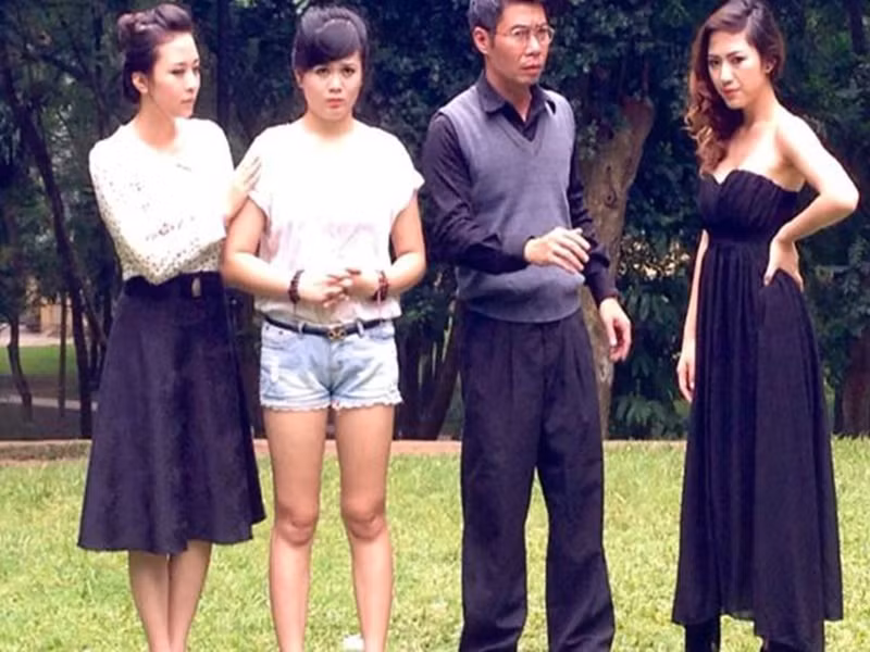 Trước “Sống chung với mẹ chồng”, Trang Moon tham gia diễn xuất bộ phim “Khi người đàn ông góa vợ bật khóc”. Ảnh: VTV