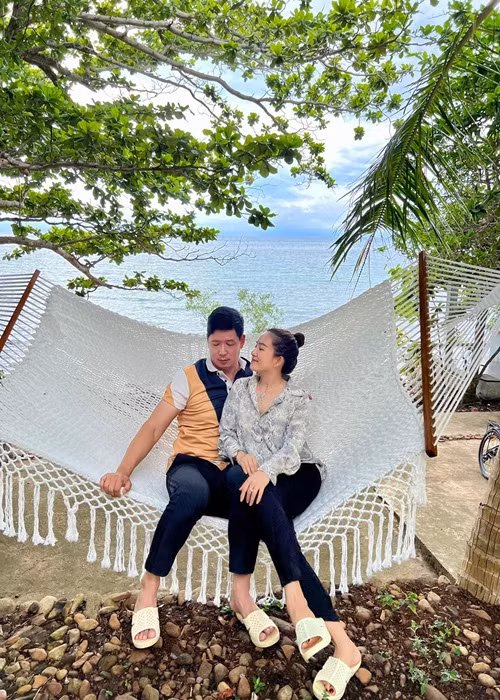 Hôn nhân của cặp đôi "chị em" trong những năm gần đây đầy bình yên.