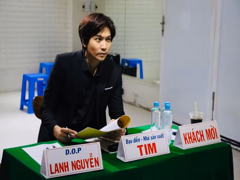 Tim đang thử sức làm đạo diễn, nhà sản xuất.