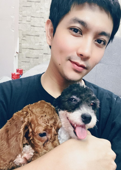 Tim khẳng định, anh là người sống bản năng và không muốn người phụ nữ bị thiệt thòi nên sẽ không bao giờ giấu chuyện tình cảm của mình với công chúng.