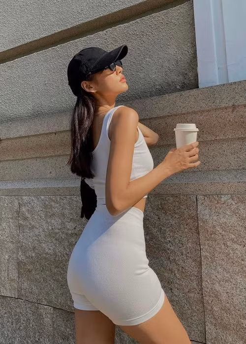 Thảo Nhi từng hẹn hò Huy Trần. Hiện tại, tình cũ của người đẹp có cuộc sống hạnh phúc bên bà xã Ngô Thanh Vân.