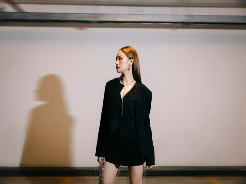 Trên trang cá nhân, Miu Lê không ngần ngại khoe hình ảnh hẹn hò cũng như lời có cánh dành cho nửa kia của mình. Ảnh: FBNV