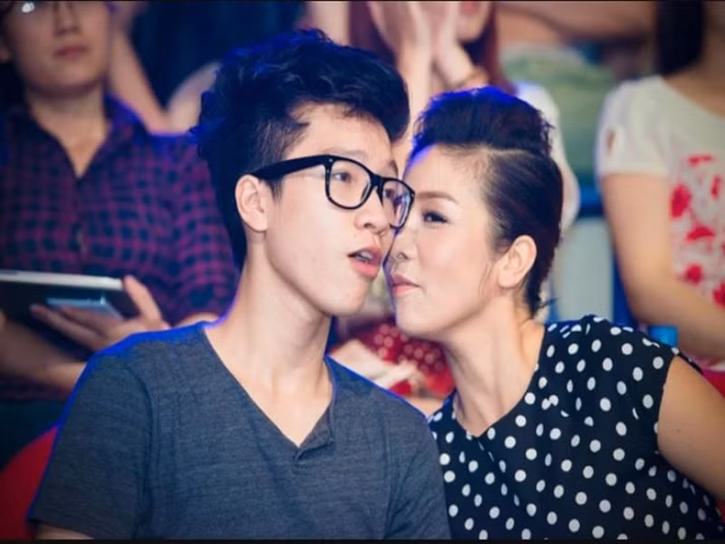 Con trai của Mỹ Linh theo học piano từ nhỏ và hát khá hay. Ảnh: Zing