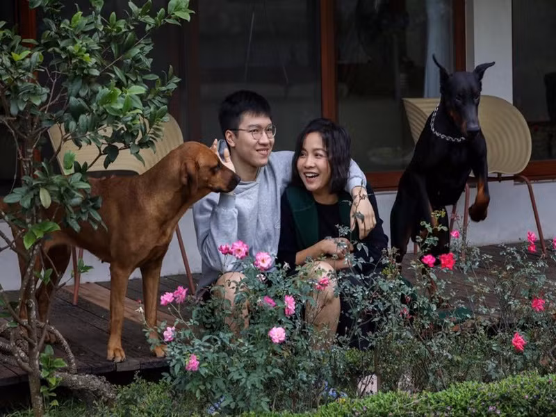 Con trai của Mỹ Linh - Anh Quân có ngoại hình cao ráo, điển trai. Ảnh: FBNV