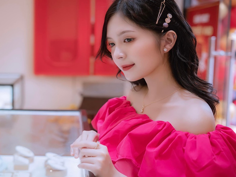 Trong nghề, Ngọc Huyền rất thích và hâm mộ diễn viên Thu Quỳnh.