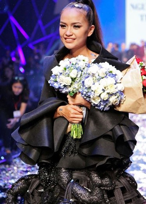 Chân dài đến từ Tây Ninh xuất sắc đăng quang ngôi vị quán quân Vietnam's Next Top Model 2016. Ảnh: Dân Trí