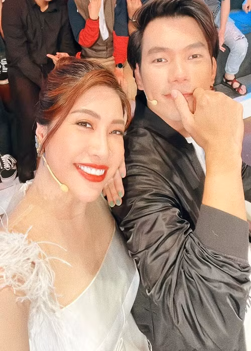 Gần đây, cô khoe tham gia gameshow.