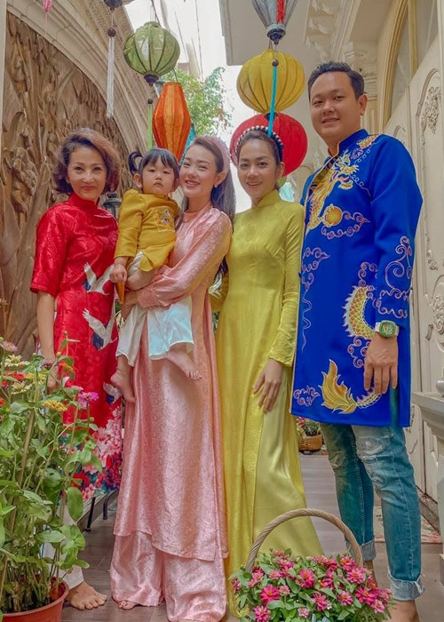 Em trai của Minh Hằng đã lập gia đình. Ảnh: FBNV