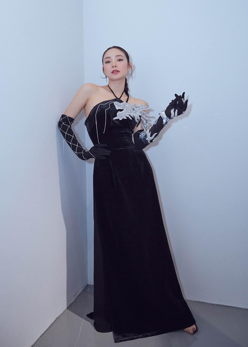 Một người bạn của Minh Hằng chia sẻ trên Zing, nữ ca sĩ muốn hôn lễ diễn ra riêng tư nên hạn chế sự tác nghiệp của truyền thông. Ảnh: FBNV