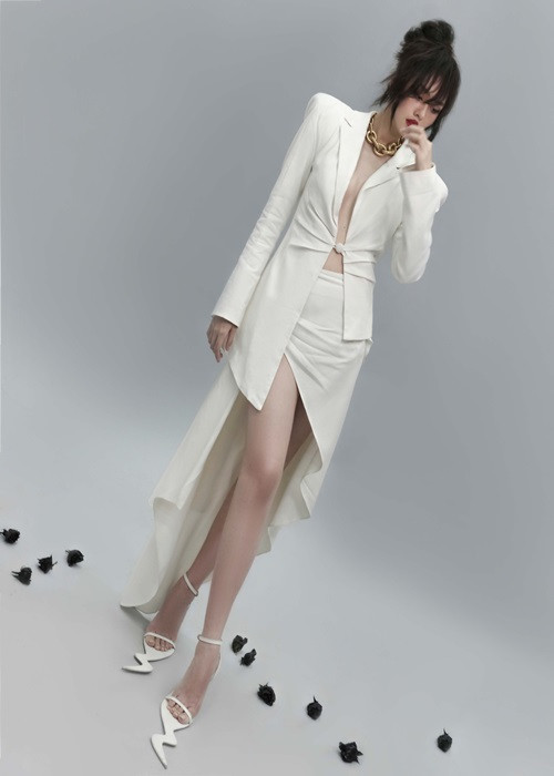 Concept cũng như ý tưởng của bộ ảnh lần này được Tường San ấp ủ nhằm đánh dấu tuổi 22.