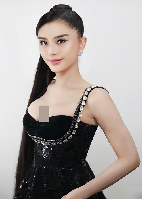 Lâm Khánh Chi ly hôn chồng trẻ Trần Phi Hùng vào cuối năm 2021.