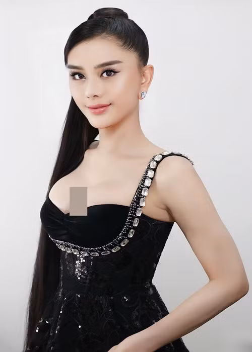 Lâm Khánh Chi ly hôn chồng trẻ Trần Phi Hùng vào cuối năm 2021.