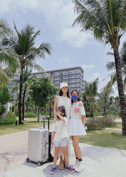 Điều ca sĩ Phạm Quỳnh Anh cảm thấy rất may mắn là các con của cô rất thương yêu nửa kia của cô.