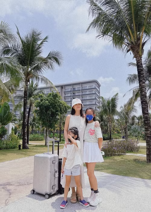 Điều ca sĩ Phạm Quỳnh Anh cảm thấy rất may mắn là các con của cô rất thương yêu nửa kia của cô.