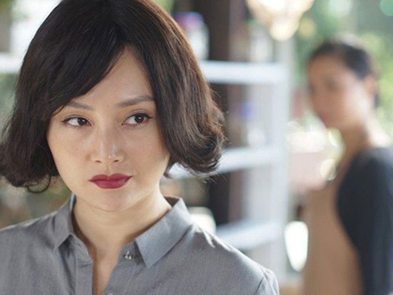 Lan Phương được nhiều khán giả miền Bắc yêu thích nhờ vai bà Diệu trong “Cả một đời ân oán”. Với vai diễn này, cô vượt mặt dàn diễn viên đất Bắc như Hồng Diễm, Lương Thanh để giành giải thưởng Diễn viên nữ ấn tượng tại VTV Awards 2018. Ảnh: VTV