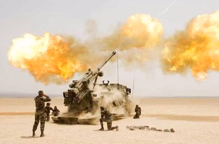 Uy luc dang so phao tu hanh Caesar Viet Nam mua