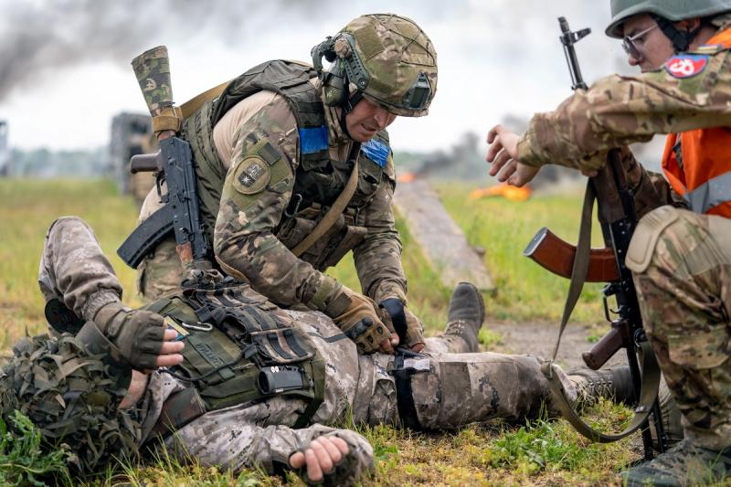 Theo kênh Telegram "Mash" ngày 29/10, khoảng 300 binh sĩ Ukraine tại làng Pogrebki đã cố gắng trốn thoát về Malaya Lokhnya vào đêm hôm trước, nhưng khi họ cố gắng vượt vòng vây, đã bị hỏa lực pháo binh và máy bay không người lái của Nga tấn công, khiến hơn 100 binh sĩ thiệt mạng. Ảnh: Fedpress.ru.