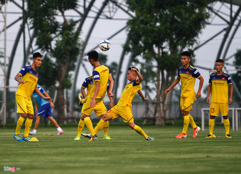 Tiền đạo U22 Việt Nam dứt điểm "dở", thầy Park "điên đầu" - Hình 10 Tien dao U22 Viet Nam dut diem