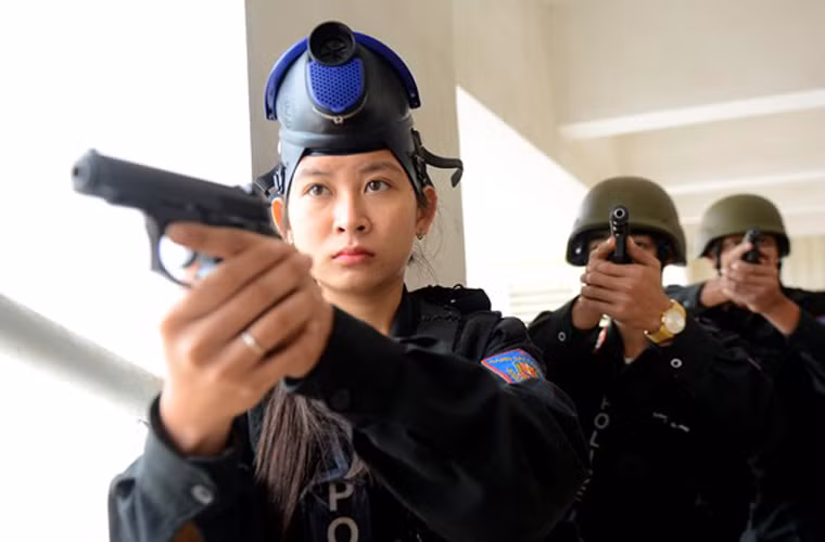 CZ-83 là phiên bản xuất khẩu của súng ngắn CZ 82 được chế tạo tại Tiệp Khắc cũ. CZ 82 chính là phiên bản nâng cấp của khẩu súng ngắn nổi tiếng Makarov, Việt Nam gọi là K59. Súng CZ-83 mang nhiều đạn hơn so với súng K59.