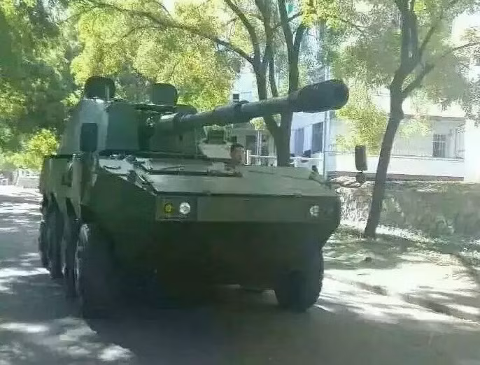 Một số nguồn tin cho biết, khẩu pháo tự hành chống tăng mới này sử dụng pháo nòng trơn 125mm.