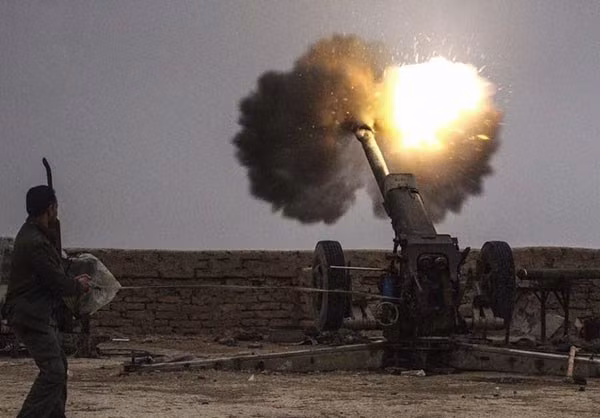 Hình ảnh cuộc giao chiến với IS đêm 23/5. Nguồn ảnh FNA.