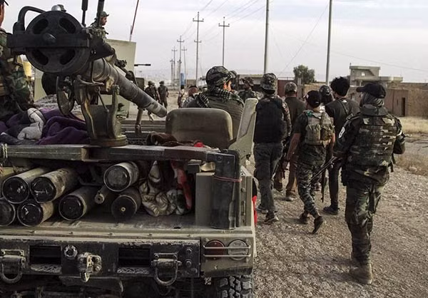 Từng tốp PMU tập kết về trung tâm thành phố Qayrawan. Nguồn ảnh FNA.