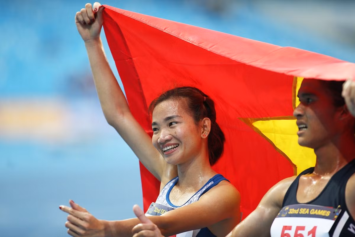 'Sieu nhan' duong chay Nguyen Thi Oanh ke chuyen suyt phai gia tu su nghiep-Hinh-3