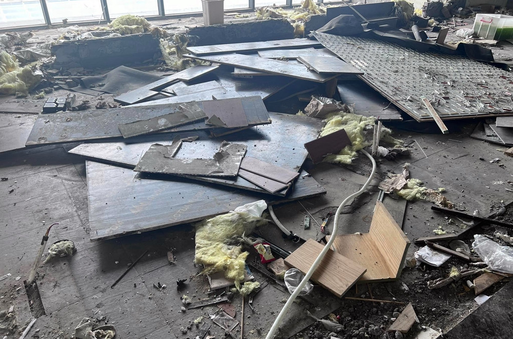 Cảnh ngổn ngang bên trong TTTM Discovery Complex nổi tiếng ở Hà Nội.