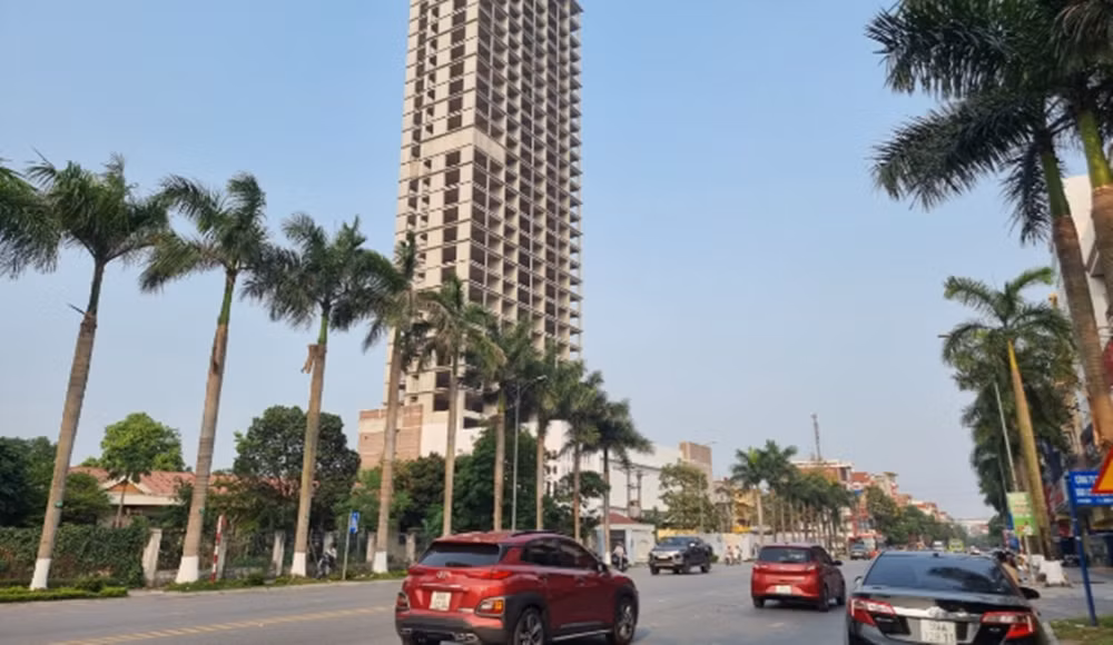 Việc Trung tâm thương mại, chung cư và khách sạn của Công ty Suối Hoa nằm "đắp chiếu" trên “đất vàng” TP Bắc Ninh không chỉ gây lãng phí tài nguyên đất, mà còn ảnh hưởng lớn đến việc phát triển kinh tế - xã hội, cũng như môi trường đầu tư của địa phương.