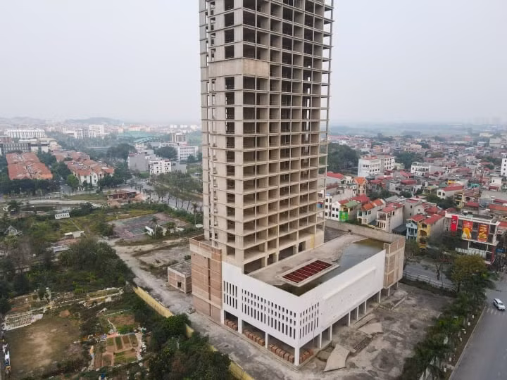 Trả lời báo VOV liên quan đến dự án, đại diện Sở Xây dựng tỉnh Bắc Ninh cho biết, đơn vị đã đề nghị Công ty Suối Hoa báo cáo, giải trình làm rõ lý do dừng thi công dự án.