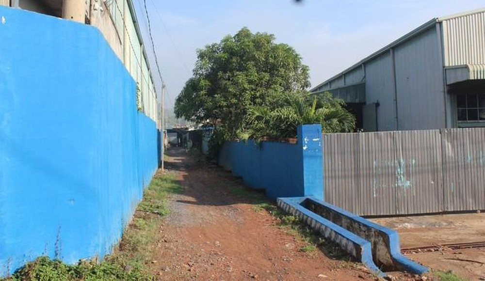 UBND tỉnh Đồng Nai yêu cầu đoàn kiểm tra liên ngành bàn giao hồ sơ các cơ sở vi phạm cho UBND huyện Trảng Bom và các đơn vị có liên quan để tiếp tục xử lý, khắc phục các tồn tại. (Ảnh: Người lao động).