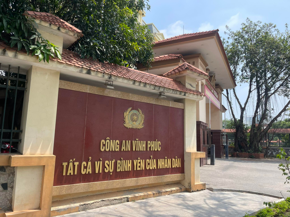 Vinh Phuc: Sap bay “tin dung den”, nhieu nguoi dan dieu dung-Hinh-4