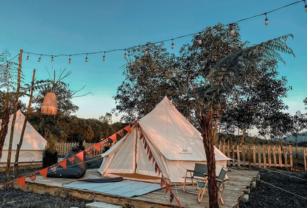 UBND phường Hương Vân khẳng định, Công ty 9000 hợp tác với ông Ty tổ chức mô hình du lịch cộng đồng kèm với thu phí dịch vụ là chưa đảm bảo các quy định của pháp luật nên phải chấm dứt. (Ảnh: Facebook).