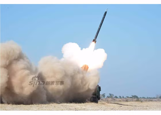 Đây là lần thử thứ 2 siêu pháo phản lực KN-09 cỡ nòng 300mm của Triều Tiên trong tháng 3 này.