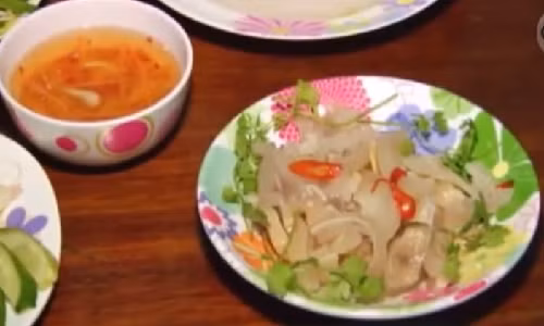 Tai lon ngam giam gion san sat chong ngan ngay Tet