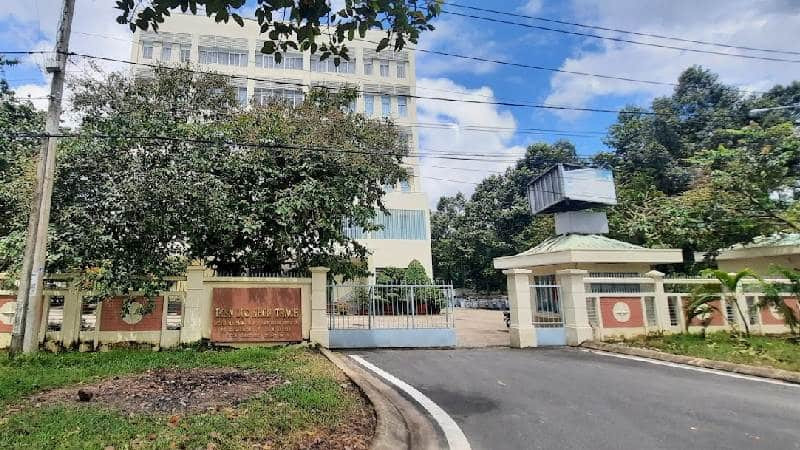 Lộ diện nhà thầu thi công chống sét đường dây 22kV Nhơn Trạch giai đoạn 2 - Hình 2 Lo dien nha thau thi cong chong set duong day 22kV Nhon Trach giai doan 2-Hinh-2