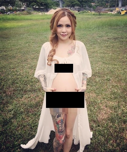 Chỉ trong vài giờ đăng tải, bức hình đã thu hút được hàng nghìn bình luận trái chiều của đông đảo mọi người. Nhiều ý kiến cho rằng, ngày nay nhiều cô gái xăm trổ toàn thân đã phải hứng chịu vô số thị phi từ miệng lưỡi người đời, đằng này bà bầu xăm trổ khắp người thì đúng là quá khiếp đảm.