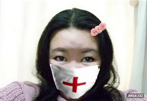 Song song đó cũng có một số thành phần, bộ phận các cô gái mượn chiếc khẩu trang để chế ảnh hài hước, gây sốc cho dân mạng. Xem bức ảnh này,. chắc chắn nhiều người dự đoán cô gái trong ảnh sẽ rất xinh đẹp khi tháo bỏ khẩu trang...