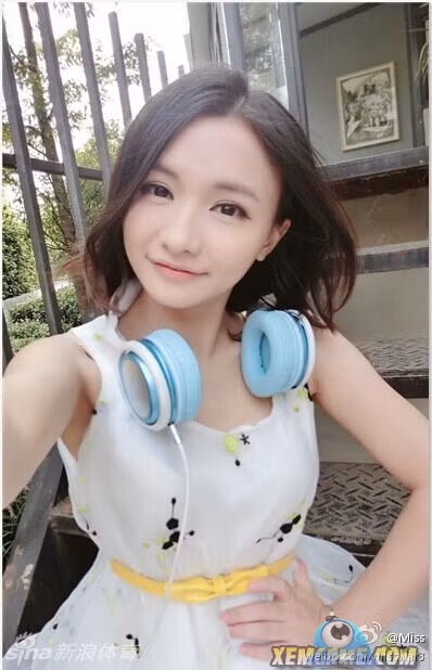 Hot girl choi game dinh kiem 60 ty moi nam