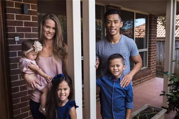 Bằng sự tập luyện chăm chỉ, những nỗ lực không ngừng nghỉ, phải đổ cả mồ hôi, máu và nước mắt... Martin Nguyen muốn mình có thể góp phần thay đổi những định kiến trên. Ước mơ của chàng võ sĩ trẻ tuổi là biến MMA trở thành một môn thể thao võ thuật hấp dẫn, với nhiều trận đối đầu đẹp mắt, kịch tính và được đông đảo khán giả, người hâm mộ thể thao trên toàn cầu đón nhận.