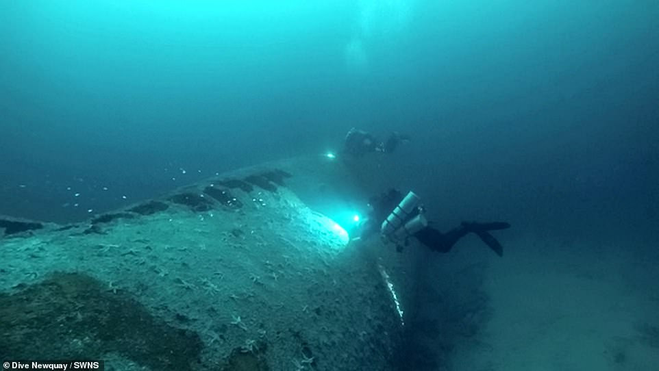Mới đây, Dive Newquay và một nhóm thợ lặn khám phá một xác tàu ngầm Đức có tên U-102I "ngủ vùi" dưới đáy biển ở ngoài khơi Cornwall.