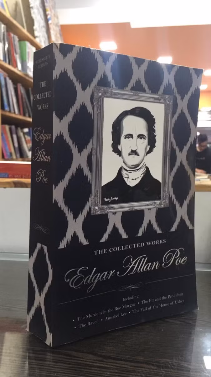 Tuy nhiên, một số người lại cho rằng, nhà văn Poe là nạn nhân của một âm mưu chính trị. Giả thuyết này được đưa ra xuất phát từ việc khi ấy một số kẻ tội phạm bắt ép dân thường bỏ phiếu nhiều lần.